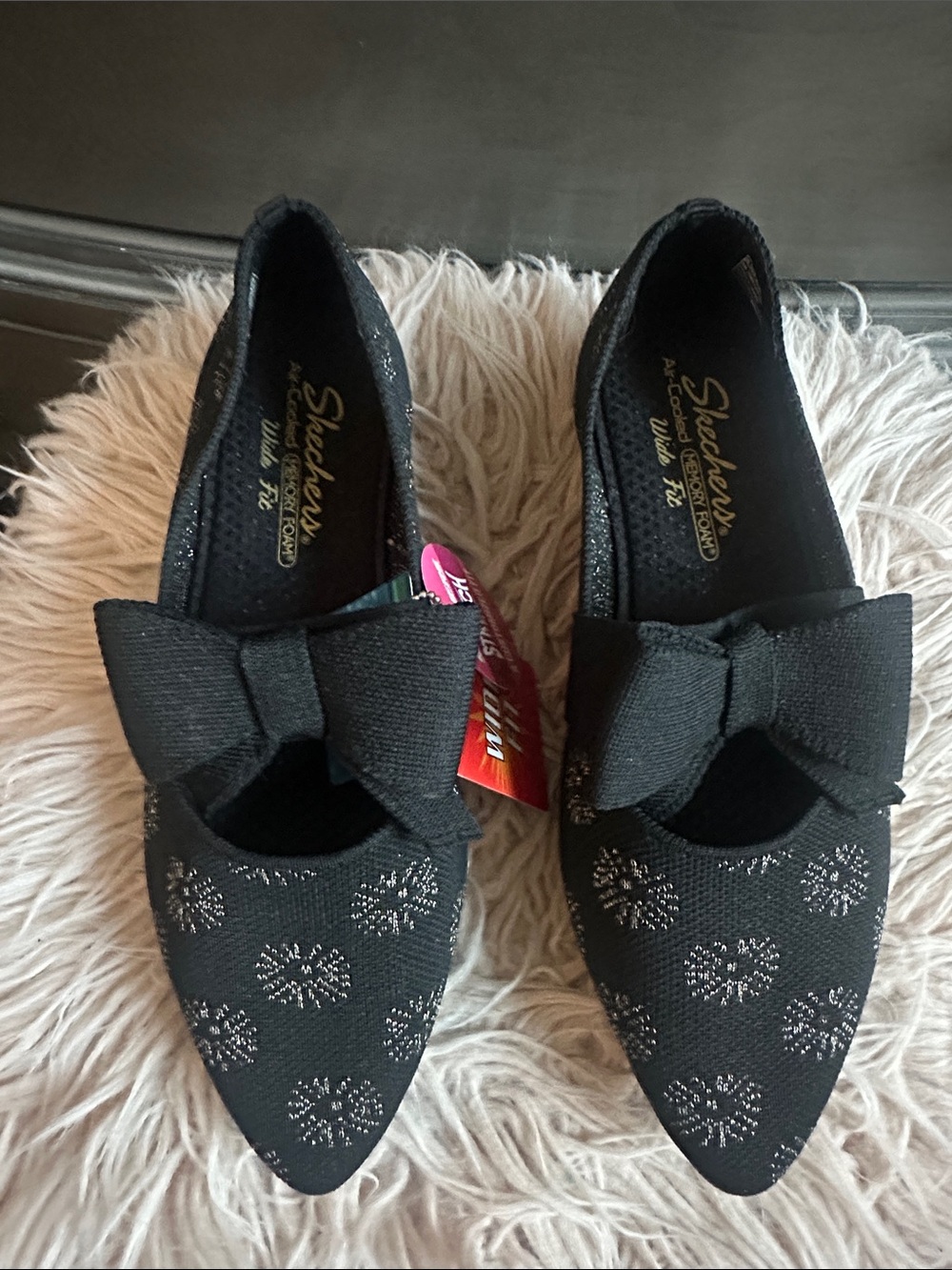 Skechers Black Pointed Bow Embellished Slip-On Flats